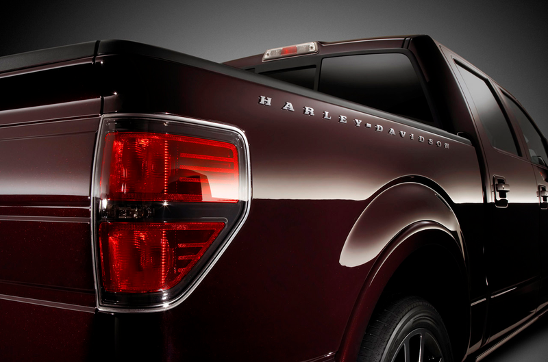 Illustration for article titled 2010 Ford Harley-Davidson F-150: Hog Lovers Rejoice!
